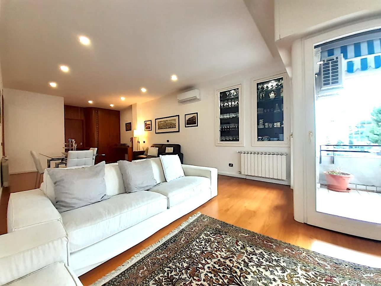 Yourhome In Vico Вико Екуензе Екстериор снимка
