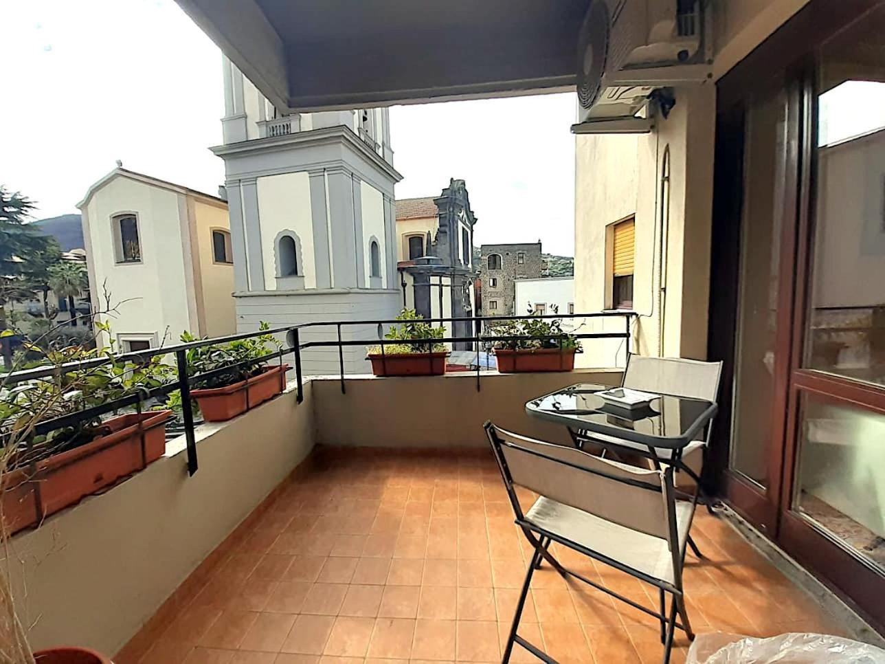 Yourhome In Vico Вико Екуензе Екстериор снимка