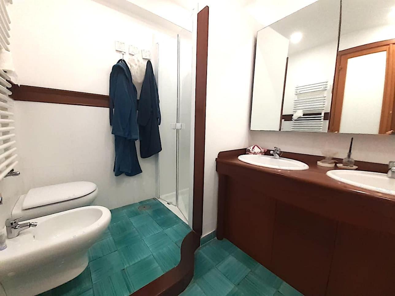 Yourhome In Vico Вико Екуензе Екстериор снимка