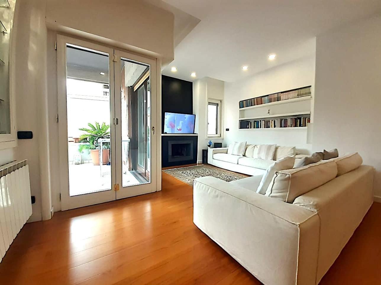 Yourhome In Vico Вико Екуензе Екстериор снимка