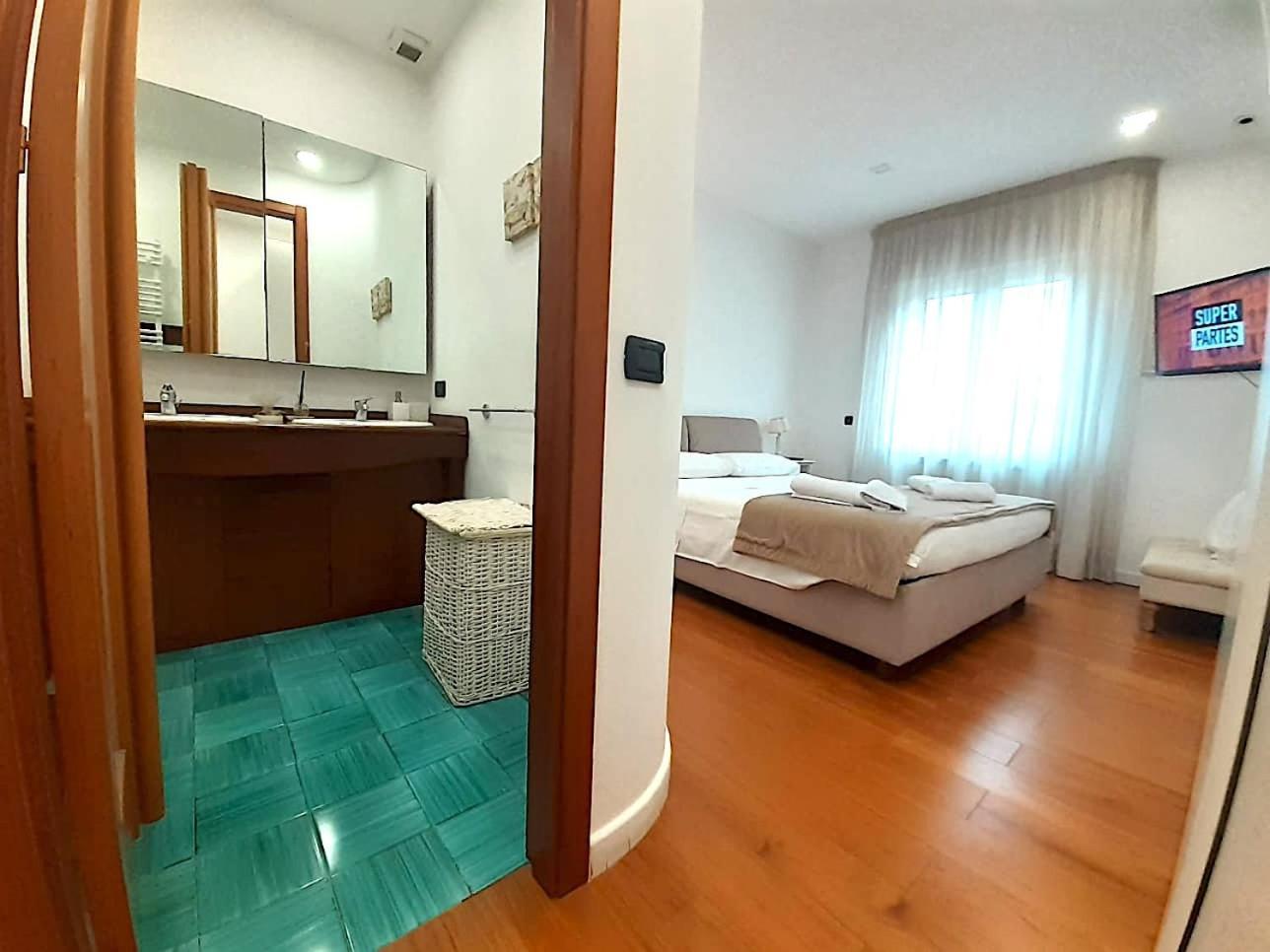 Yourhome In Vico Вико Екуензе Екстериор снимка