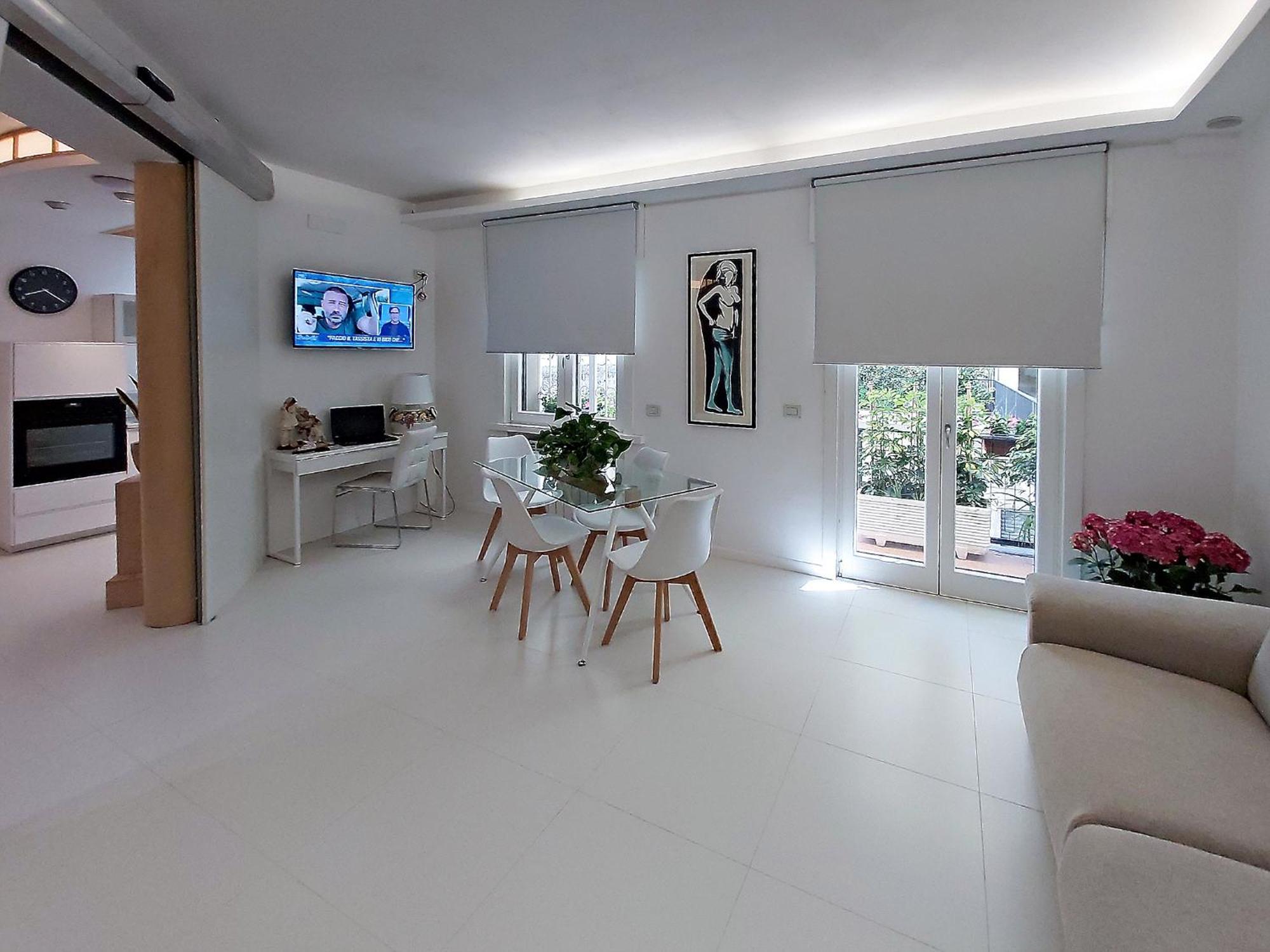 Yourhome In Vico Вико Екуензе Екстериор снимка